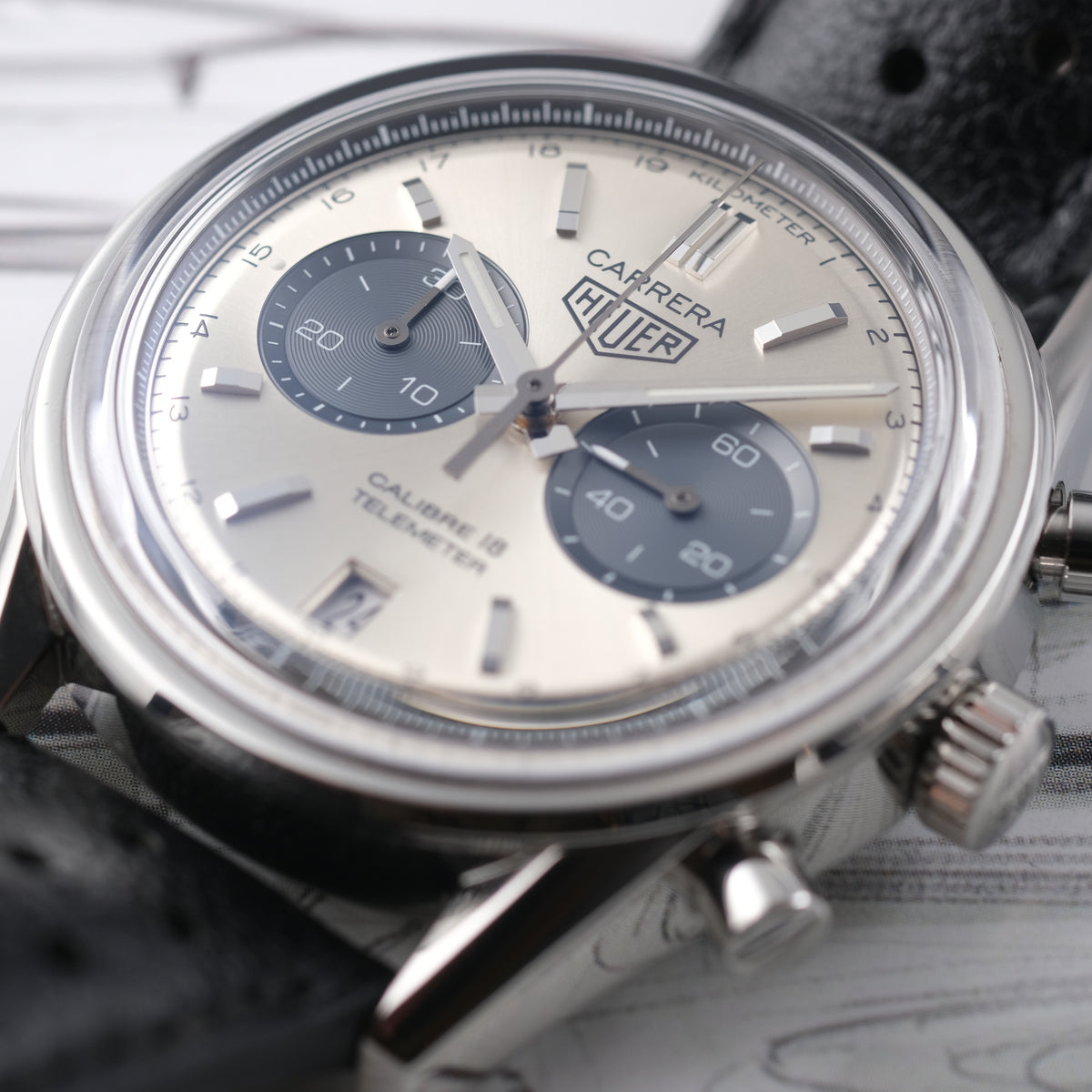 TAG Heuer Carrera Calibre 18 Automatic Chronograph 39mm Ref. CAR221A.FC6353 (2015)