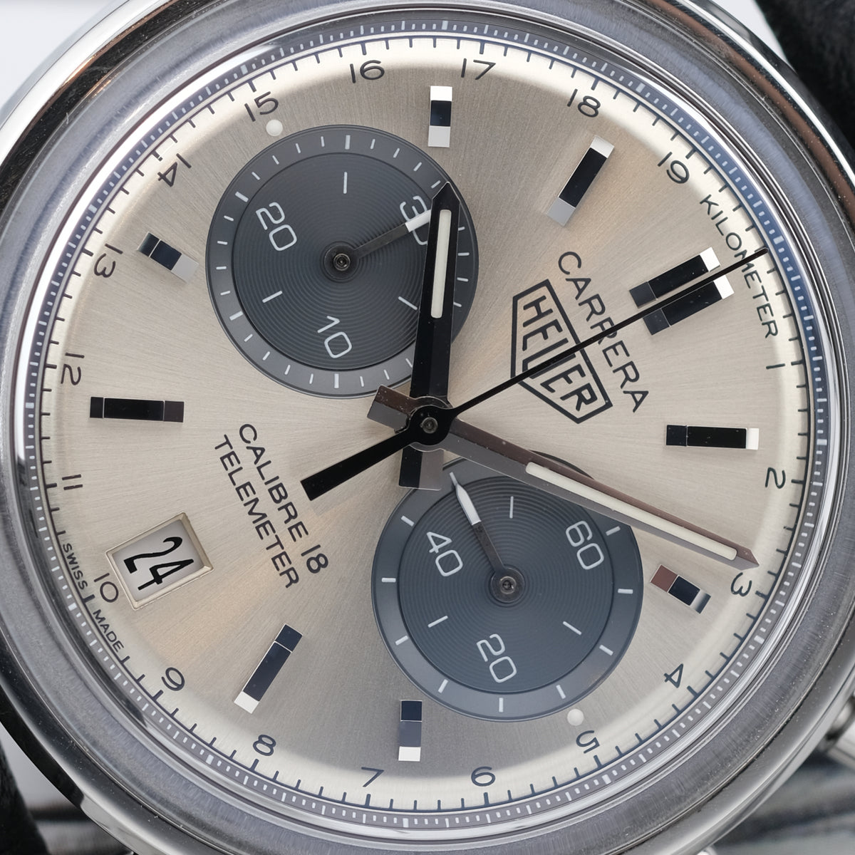 TAG Heuer Carrera Calibre 18 Automatic Chronograph 39mm Ref. CAR221A.FC6353 (2015)