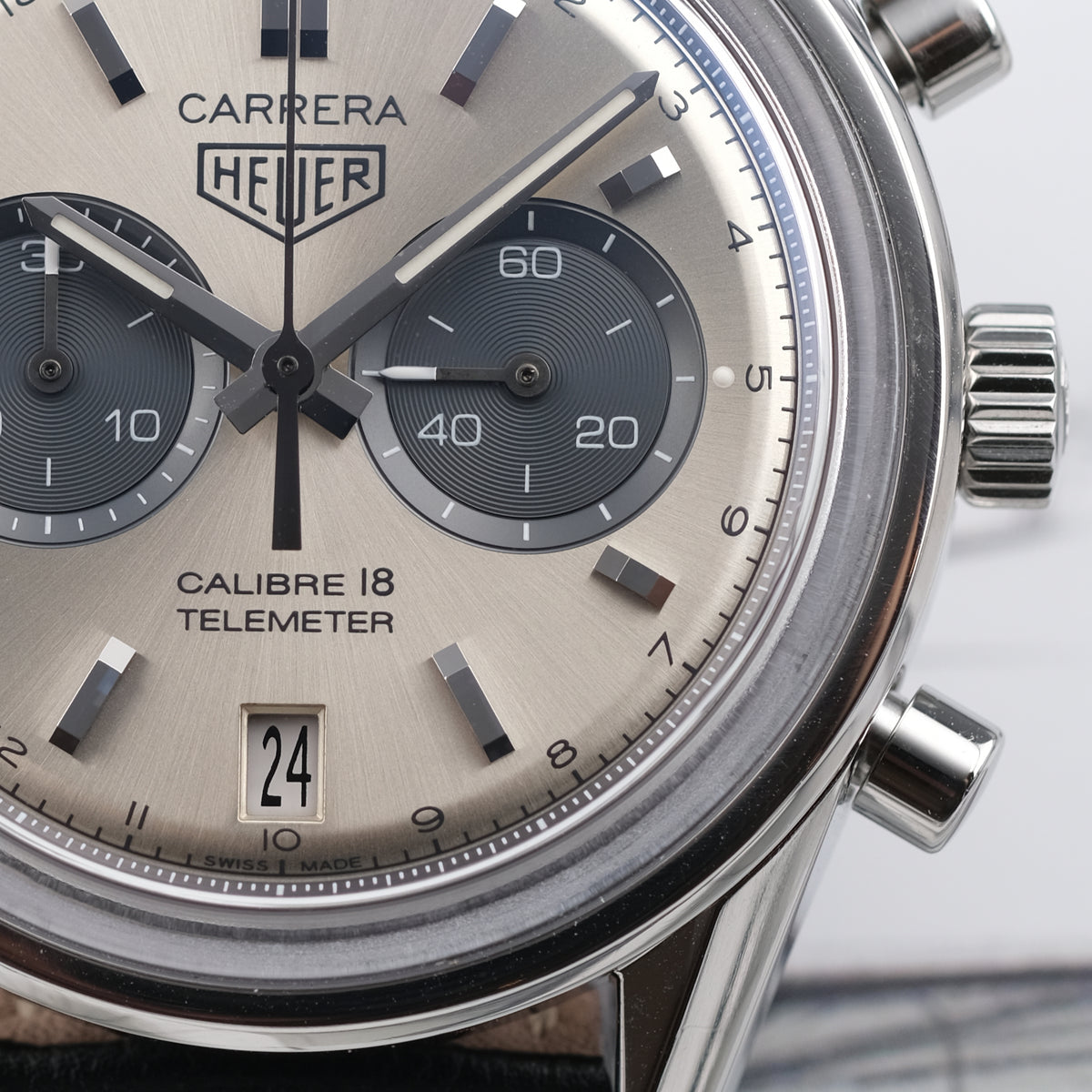 TAG Heuer Carrera Calibre 18 Automatic Chronograph 39mm Ref. CAR221A.FC6353 (2015)